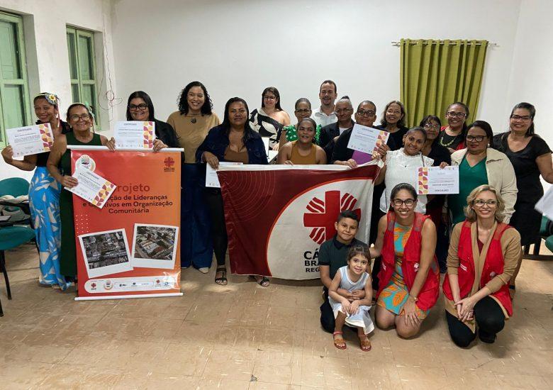 Lideranças e Coletivos impactados pelo afundamento do solo, em Maceió, concluem formação sobre organização comunitária para constituição de OSCs e prevenção de abusos sexuais realizadas pela Cáritas NE2 Lideranças e Coletivos impactados pelo afundamento do solo, em Maceió, concluem formação sobre organização comunitária para constituição de OSCs e prevenção de abusos sexuais realizadas pela Cáritas NE2